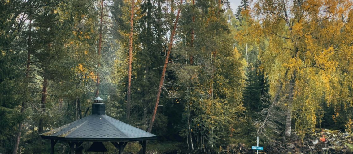 Refuge en forêt, Finlande en fourgon aménagé